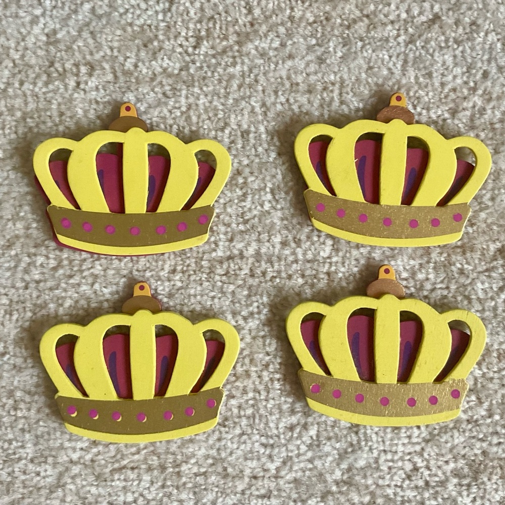 Set of 4 King Crown Wood Cut Outs